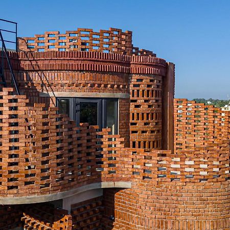 Pool Villa-House Of The Dancing Cactus Пондичерри Экстерьер фото